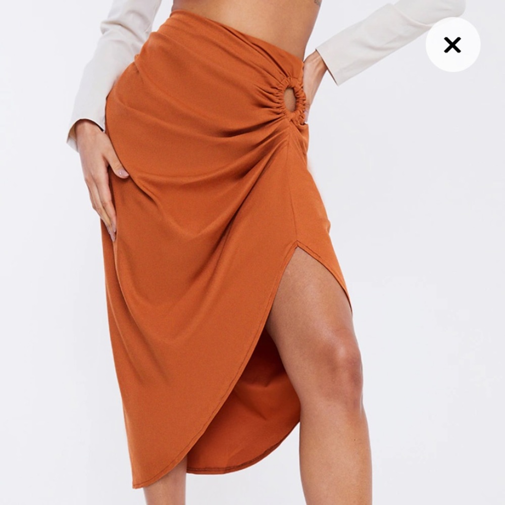 Pretty Little Thing, Rust Woven O Ring Cut Out Drape MIDI Skirt